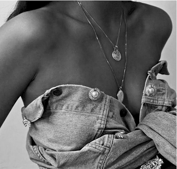Jeans jacket b&w fashion photography timeless inspo textures body timeless kate moss lindbergh newton avedon demarchelier meisel Alaia Chanel